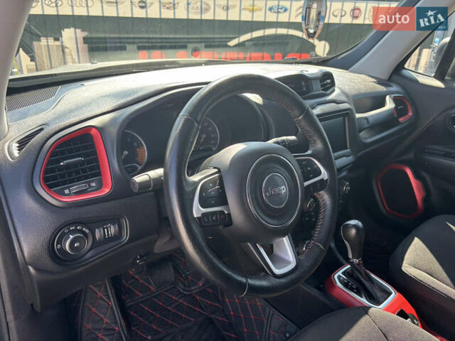 Черный Джип Ренегат, объемом двигателя 2.36 л и пробегом 95 тыс. км за 16000 $, фото 8 на Automoto.ua