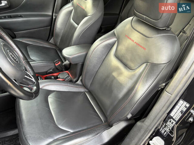 Чорний Джип Ренегат, об'ємом двигуна 2.36 л та пробігом 97 тис. км за 16100 $, фото 19 на Automoto.ua