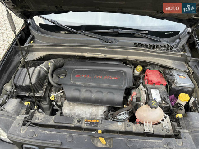 Чорний Джип Ренегат, об'ємом двигуна 2.36 л та пробігом 97 тис. км за 16100 $, фото 42 на Automoto.ua