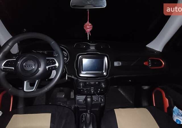 Чорний Джип Ренегат, об'ємом двигуна 2.36 л та пробігом 171 тис. км за 13600 $, фото 7 на Automoto.ua