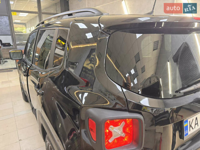 Джип Ренегат 2018 в Киеве на Automoto.ua Черный Джип Ренегат, объемом двигателя 2.36 л и пробегом 82 тыс. км за 11500 $, фото 5 на Automoto.ua