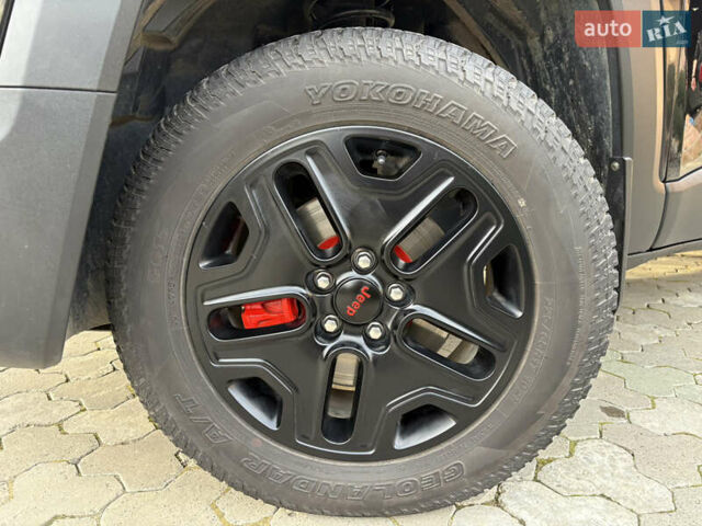 Чорний Джип Ренегат, об'ємом двигуна 2.36 л та пробігом 97 тис. км за 16100 $, фото 44 на Automoto.ua