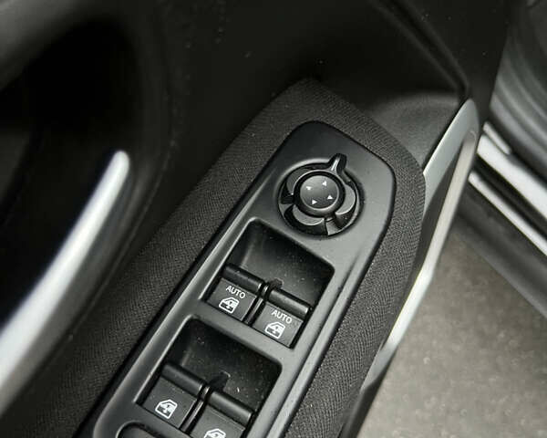 Черный Джип Ренегат, объемом двигателя 2.36 л и пробегом 154 тыс. км за 12250 $, фото 13 на Automoto.ua