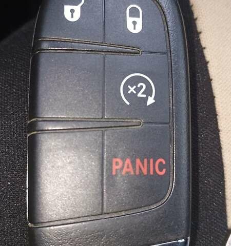 Чорний Джип Ренегат, об'ємом двигуна 2.36 л та пробігом 171 тис. км за 13600 $, фото 13 на Automoto.ua