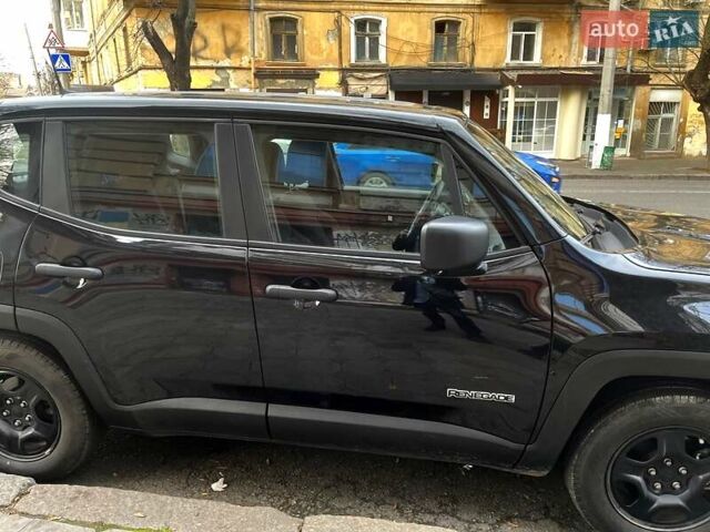 Чорний Джип Ренегат, об'ємом двигуна 2.36 л та пробігом 71 тис. км за 13999 $, фото 25 на Automoto.ua