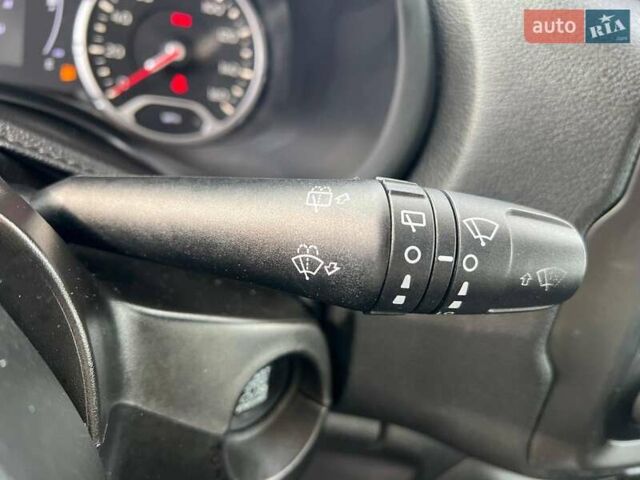 Черный Джип Ренегат, объемом двигателя 2.4 л и пробегом 152 тыс. км за 10990 $, фото 23 на Automoto.ua