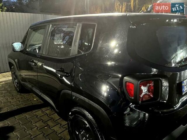 Чорний Джип Ренегат, об'ємом двигуна 2.36 л та пробігом 71 тис. км за 13999 $, фото 4 на Automoto.ua