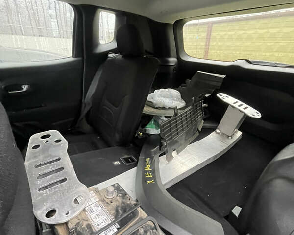 Черный Джип Ренегат, объемом двигателя 2.4 л и пробегом 149 тыс. км за 9500 $, фото 9 на Automoto.ua