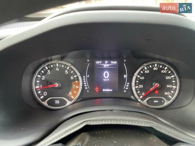 Черный Джип Ренегат, объемом двигателя 2.36 л и пробегом 106 тыс. км за 14900 $, фото 4 на Automoto.ua