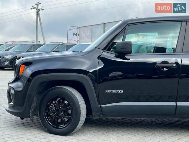 Черный Джип Ренегат, объемом двигателя 2.4 л и пробегом 152 тыс. км за 10990 $, фото 1 на Automoto.ua