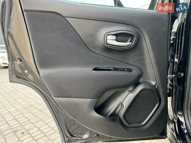 Черный Джип Ренегат, объемом двигателя 2.4 л и пробегом 152 тыс. км за 10990 $, фото 33 на Automoto.ua