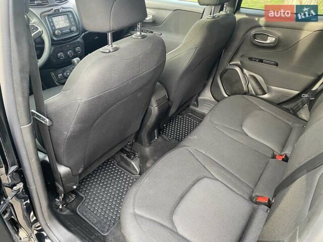 Черный Джип Ренегат, объемом двигателя 2.36 л и пробегом 106 тыс. км за 14900 $, фото 3 на Automoto.ua