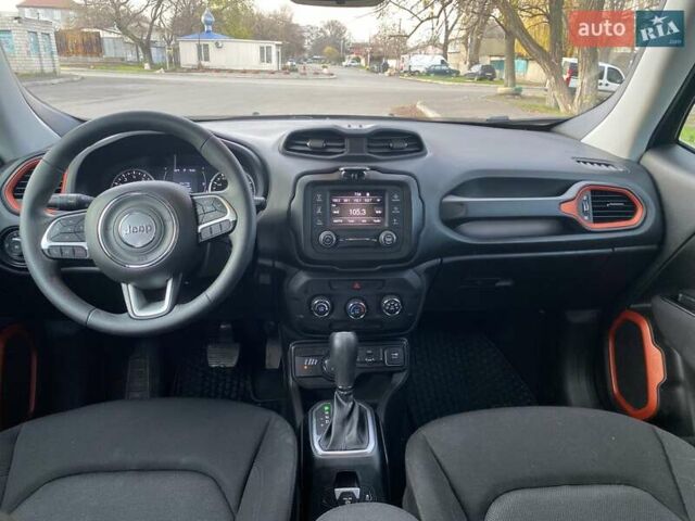 Черный Джип Ренегат, объемом двигателя 2.36 л и пробегом 106 тыс. км за 14900 $, фото 2 на Automoto.ua