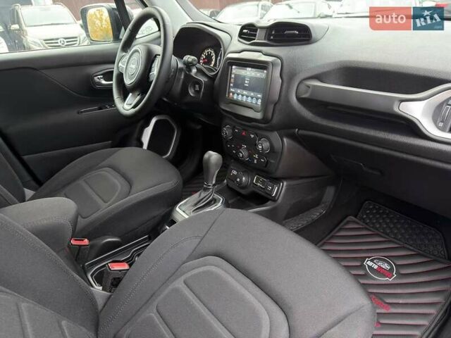 Чорний Джип Ренегат, об'ємом двигуна 2.36 л та пробігом 48 тис. км за 14800 $, фото 17 на Automoto.ua