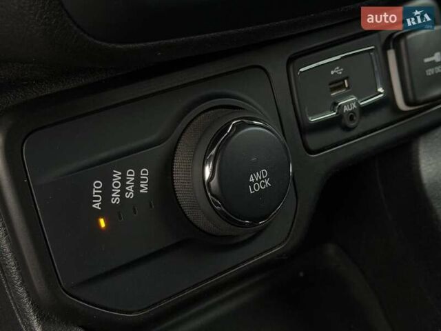 Чорний Джип Ренегат, об'ємом двигуна 2.36 л та пробігом 48 тис. км за 14800 $, фото 36 на Automoto.ua