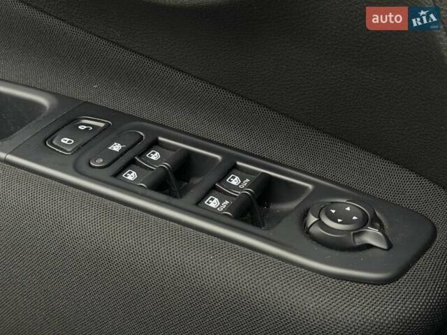 Чорний Джип Ренегат, об'ємом двигуна 2.36 л та пробігом 48 тис. км за 14800 $, фото 39 на Automoto.ua