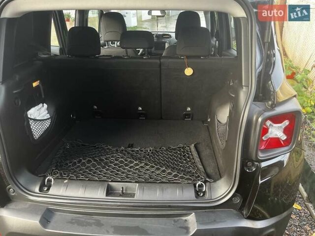 Чорний Джип Ренегат, об'ємом двигуна 2.36 л та пробігом 71 тис. км за 13999 $, фото 18 на Automoto.ua