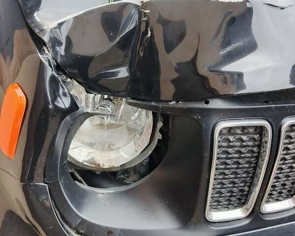 Черный Джип Ренегат, объемом двигателя 0 л и пробегом 105 тыс. км за 10500 $, фото 2 на Automoto.ua