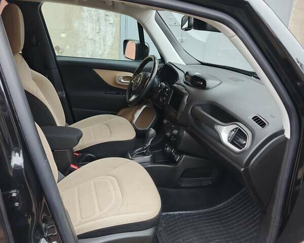 Черный Джип Ренегат, объемом двигателя 0 л и пробегом 110 тыс. км за 12999 $, фото 16 на Automoto.ua