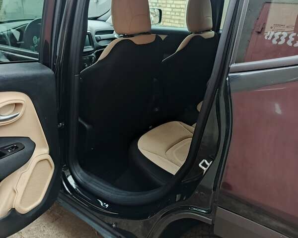 Черный Джип Ренегат, объемом двигателя 0 л и пробегом 110 тыс. км за 14000 $, фото 17 на Automoto.ua