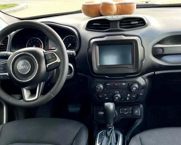 Черный Джип Ренегат, объемом двигателя 2.4 л и пробегом 72 тыс. км за 16450 $, фото 3 на Automoto.ua