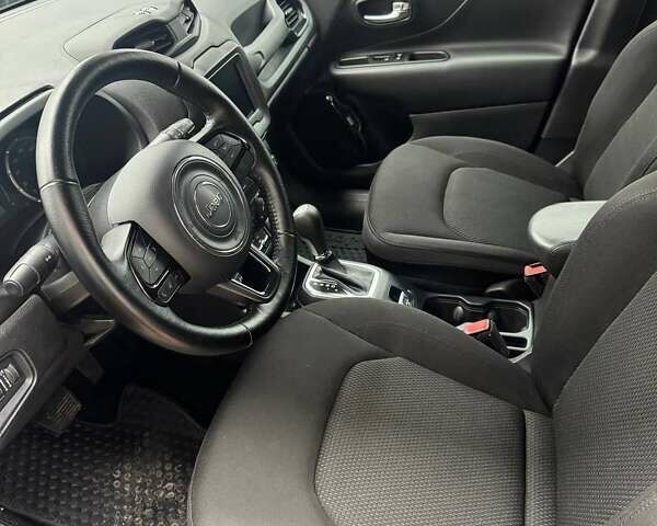 Черный Джип Ренегат, объемом двигателя 0 л и пробегом 76 тыс. км за 13800 $, фото 10 на Automoto.ua