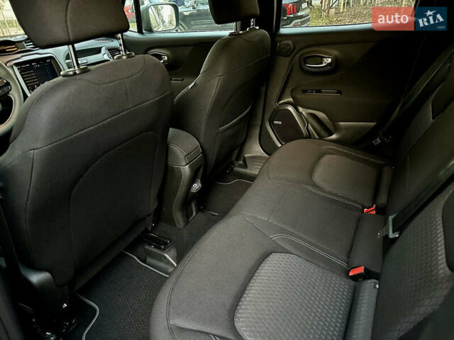 Черный Джип Ренегат, объемом двигателя 2.4 л и пробегом 46 тыс. км за 17800 $, фото 16 на Automoto.ua