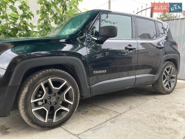 Черный Джип Ренегат, объемом двигателя 2.4 л и пробегом 30 тыс. км за 17000 $, фото 6 на Automoto.ua