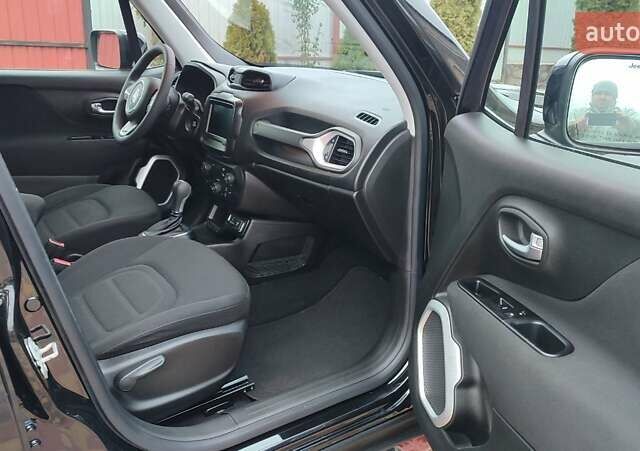 Чорний Джип Ренегат, об'ємом двигуна 2.4 л та пробігом 117 тис. км за 13999 $, фото 26 на Automoto.ua