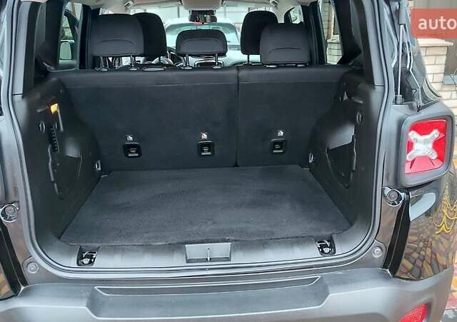 Чорний Джип Ренегат, об'ємом двигуна 2.4 л та пробігом 117 тис. км за 13999 $, фото 29 на Automoto.ua