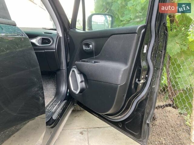 Черный Джип Ренегат, объемом двигателя 2.4 л и пробегом 30 тыс. км за 17000 $, фото 12 на Automoto.ua