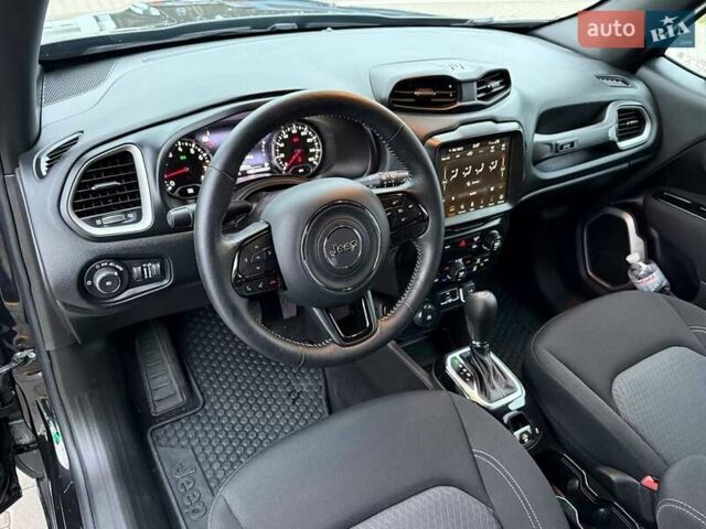 Чорний Джип Ренегат, об'ємом двигуна 2.36 л та пробігом 43 тис. км за 16850 $, фото 37 на Automoto.ua