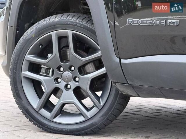 Чорний Джип Ренегат, об'ємом двигуна 2.36 л та пробігом 43 тис. км за 16850 $, фото 15 на Automoto.ua