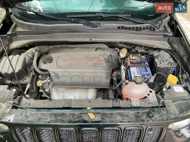 Черный Джип Ренегат, объемом двигателя 2.4 л и пробегом 30 тыс. км за 17000 $, фото 18 на Automoto.ua