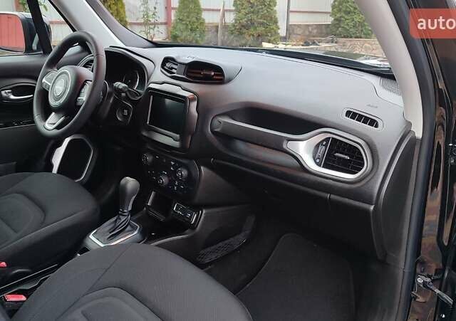 Чорний Джип Ренегат, об'ємом двигуна 2.4 л та пробігом 117 тис. км за 13999 $, фото 24 на Automoto.ua