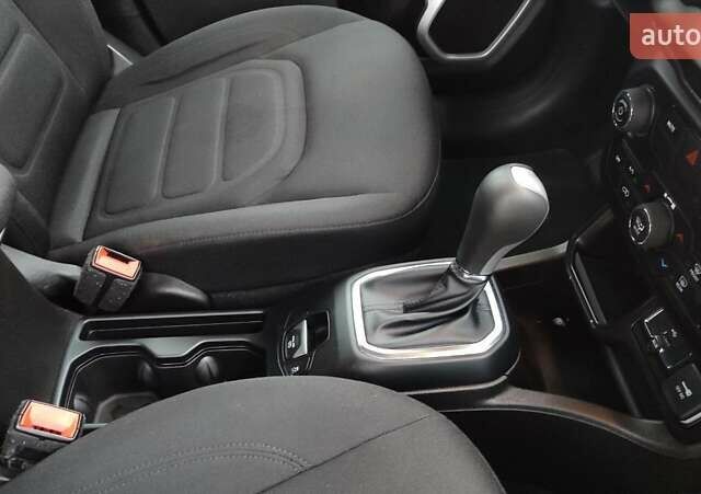 Чорний Джип Ренегат, об'ємом двигуна 2.4 л та пробігом 117 тис. км за 13999 $, фото 27 на Automoto.ua