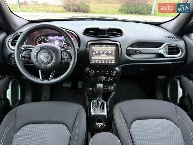 Чорний Джип Ренегат, об'ємом двигуна 2.36 л та пробігом 43 тис. км за 16850 $, фото 23 на Automoto.ua