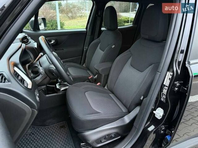 Чорний Джип Ренегат, об'ємом двигуна 2.36 л та пробігом 43 тис. км за 16850 $, фото 31 на Automoto.ua