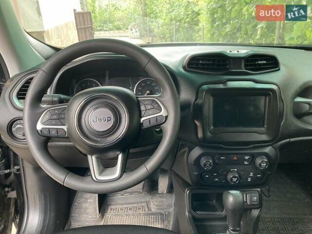 Черный Джип Ренегат, объемом двигателя 2.4 л и пробегом 30 тыс. км за 17000 $, фото 2 на Automoto.ua