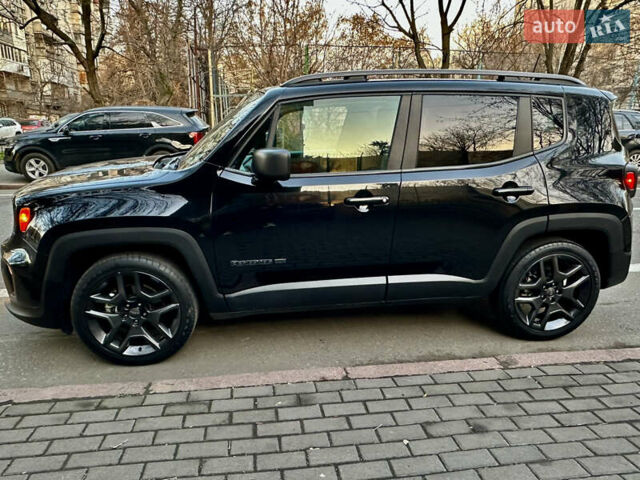 Черный Джип Ренегат, объемом двигателя 0 л и пробегом 46 тыс. км за 17800 $, фото 3 на Automoto.ua