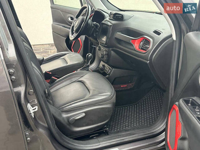 Коричневый Джип Ренегат, объемом двигателя 1.3 л и пробегом 157 тыс. км за 16400 $, фото 40 на Automoto.ua