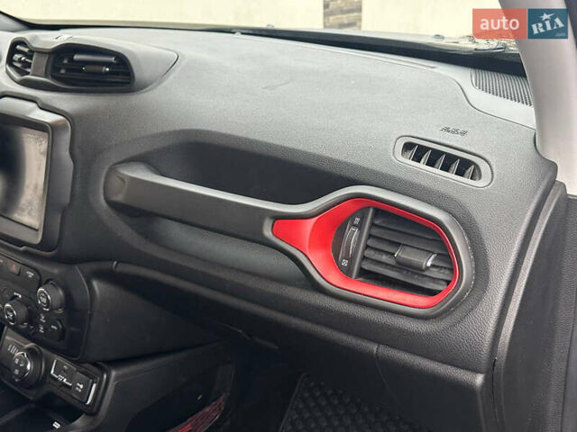 Коричневый Джип Ренегат, объемом двигателя 1.3 л и пробегом 157 тыс. км за 16400 $, фото 45 на Automoto.ua