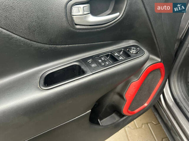 Коричневый Джип Ренегат, объемом двигателя 1.3 л и пробегом 157 тыс. км за 16400 $, фото 33 на Automoto.ua