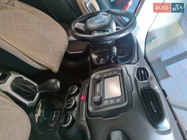 Червоний Джип Ренегат, об'ємом двигуна 2.36 л та пробігом 88 тис. км за 11900 $, фото 4 на Automoto.ua