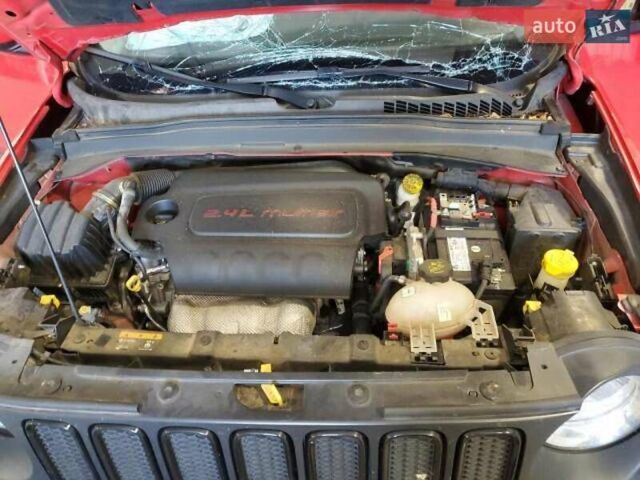 Красный Джип Ренегат, объемом двигателя 2.4 л и пробегом 78 тыс. км за 8200 $, фото 11 на Automoto.ua