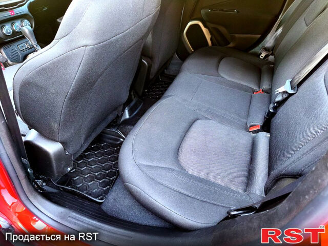 Красный Джип Ренегат, объемом двигателя 2.4 л и пробегом 168 тыс. км за 10800 $, фото 8 на Automoto.ua