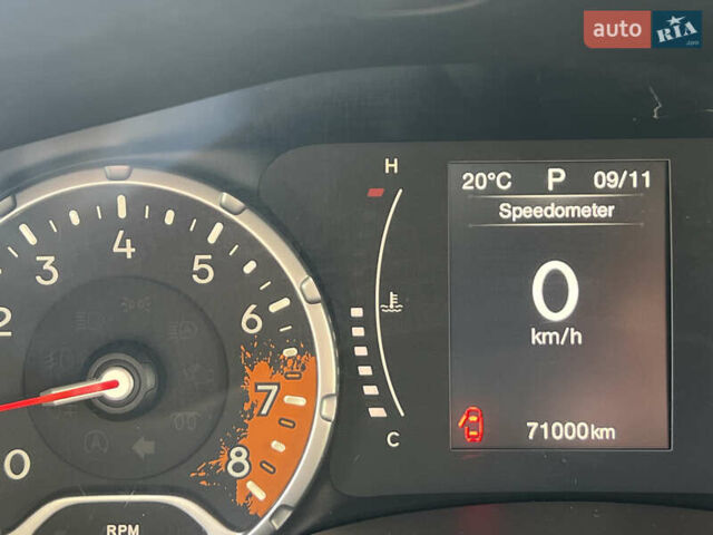 Красный Джип Ренегат, объемом двигателя 2.4 л и пробегом 71 тыс. км за 14900 $, фото 11 на Automoto.ua