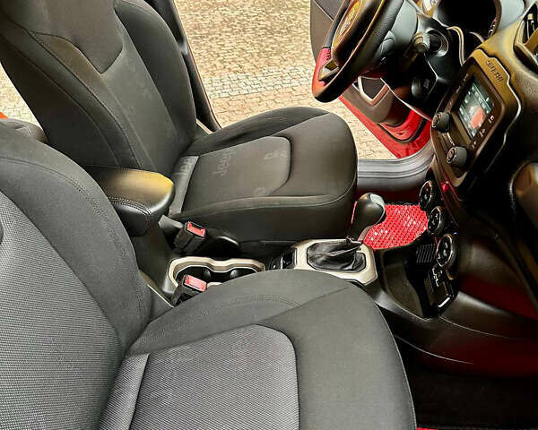 Красный Джип Ренегат, объемом двигателя 2.36 л и пробегом 88 тыс. км за 10900 $, фото 40 на Automoto.ua