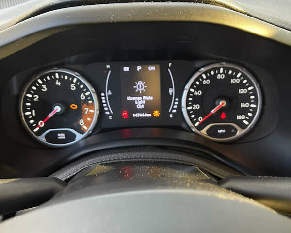 Красный Джип Ренегат, объемом двигателя 2.36 л и пробегом 147 тыс. км за 12100 $, фото 10 на Automoto.ua