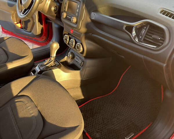 Красный Джип Ренегат, объемом двигателя 2.36 л и пробегом 147 тыс. км за 12100 $, фото 14 на Automoto.ua